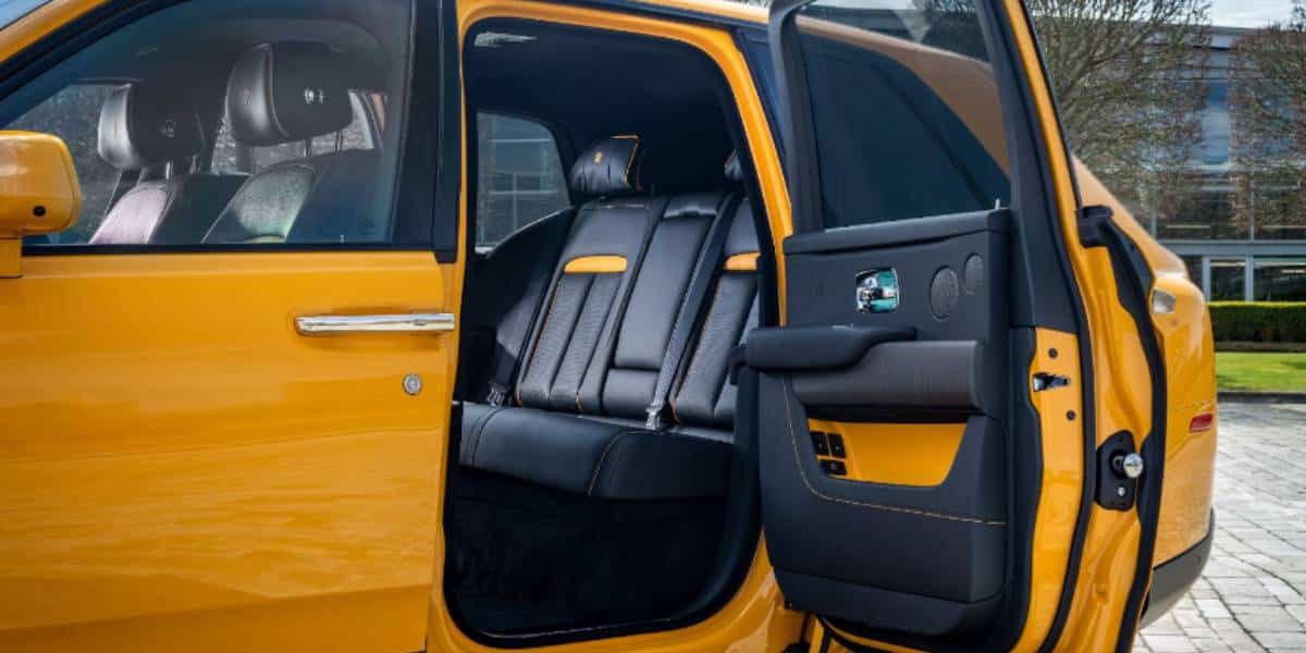 A look into the rolls royce cullinan interior.