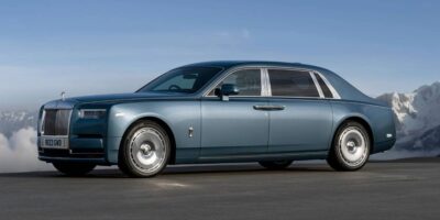 2026 Rolls Royce Phantom luxury sedan showcasing its elegant exterior design and commanding presence